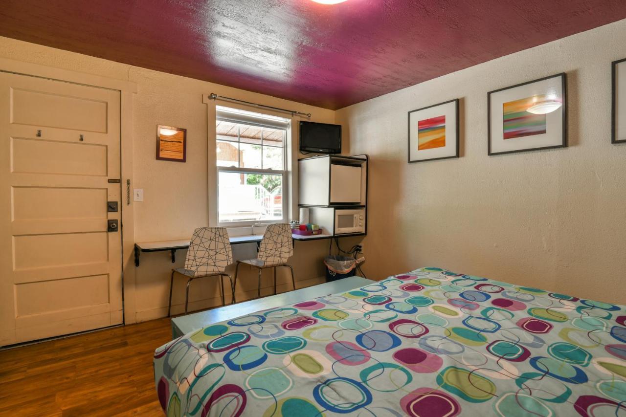 Lodge 5 - Downtown Location. Studio With Shared Hot Tub. Minutes To Arches N.P. Moab Buitenkant foto