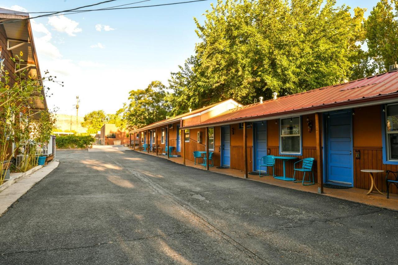 Lodge 5 - Downtown Location. Studio With Shared Hot Tub. Minutes To Arches N.P. Moab Buitenkant foto